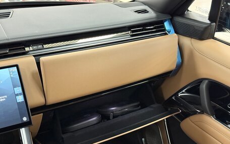 Land Rover Range Rover IV рестайлинг, 2025 год, 24 900 000 рублей, 24 фотография