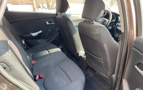 KIA Rio III рестайлинг, 2014 год, 1 000 000 рублей, 23 фотография