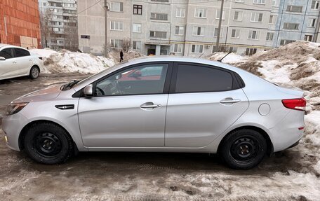 KIA Rio III рестайлинг, 2015 год, 1 100 000 рублей, 2 фотография