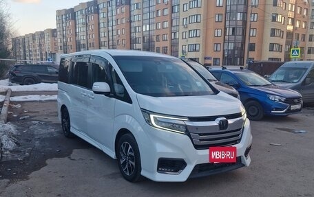 Honda Stepwgn IV, 2019 год, 2 250 000 рублей, 4 фотография