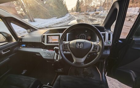 Honda Stepwgn IV, 2014 год, 1 700 000 рублей, 8 фотография