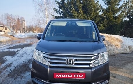 Honda Stepwgn IV, 2014 год, 1 700 000 рублей, 2 фотография