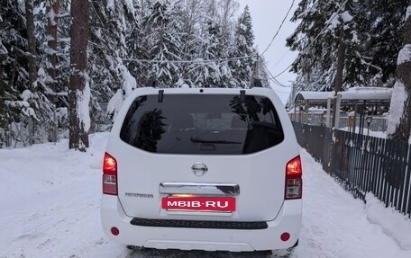 Nissan Pathfinder, 2013 год, 2 200 000 рублей, 24 фотография