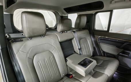 Land Rover Defender II, 2021 год, 4 600 000 рублей, 17 фотография