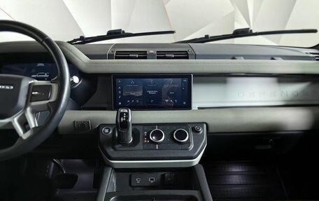 Land Rover Defender II, 2021 год, 4 600 000 рублей, 15 фотография