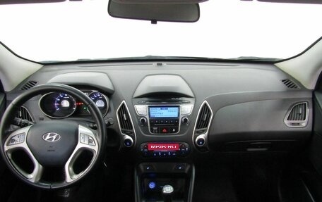 Hyundai ix35 I рестайлинг, 2012 год, 863 000 рублей, 18 фотография