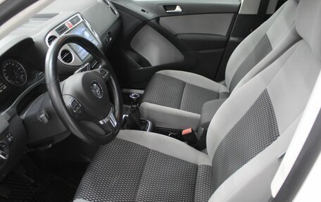 Volkswagen Tiguan I, 2010 год, 950 000 рублей, 21 фотография