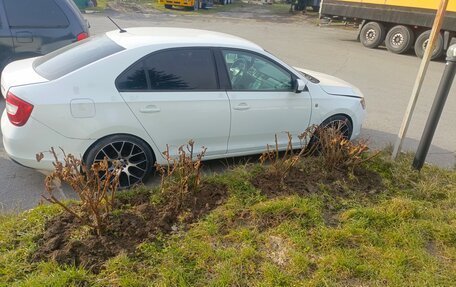 Skoda Rapid I, 2015 год, 1 100 000 рублей, 8 фотография