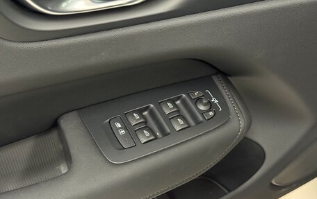 Volvo XC60 II, 2025 год, 8 950 000 рублей, 12 фотография