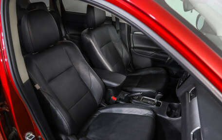 Mitsubishi Outlander III рестайлинг 3, 2014 год, 1 399 000 рублей, 26 фотография