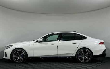 BMW 5 серия, 2023 год, 8 300 000 рублей, 5 фотография