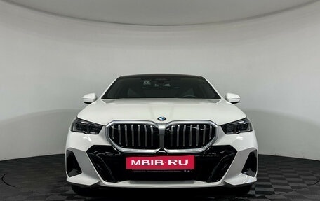 BMW 5 серия, 2023 год, 8 300 000 рублей, 3 фотография
