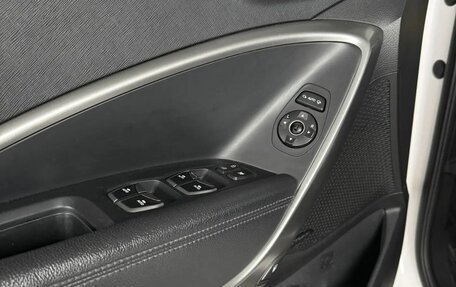 Hyundai Santa Fe III рестайлинг, 2013 год, 1 890 000 рублей, 9 фотография