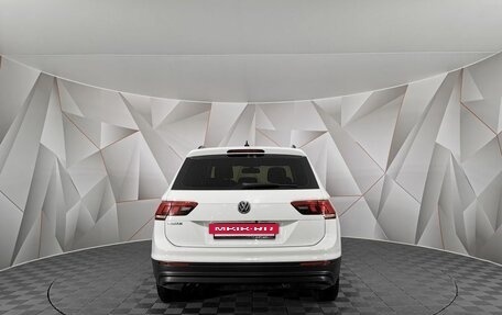 Volkswagen Tiguan II, 2018 год, 1 933 000 рублей, 8 фотография