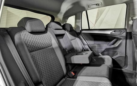 Volkswagen Tiguan II, 2018 год, 1 933 000 рублей, 16 фотография