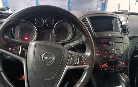 Opel Insignia II рестайлинг, 2011 год, 850 000 рублей, 8 фотография