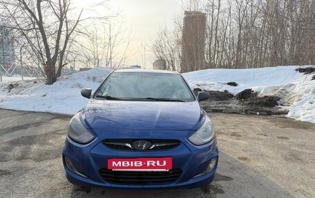 Hyundai Solaris II рестайлинг, 2012 год, 510 000 рублей, 2 фотография
