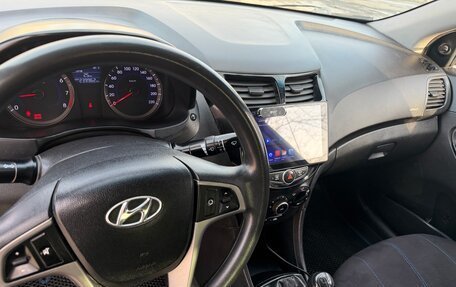 Hyundai Solaris II рестайлинг, 2012 год, 510 000 рублей, 13 фотография