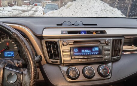 Toyota RAV4, 2013 год, 1 550 000 рублей, 10 фотография