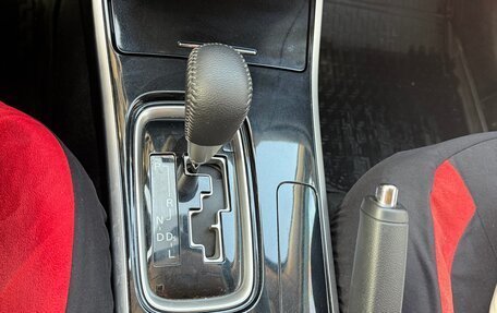 Mitsubishi Outlander III рестайлинг 3, 2021 год, 2 990 000 рублей, 10 фотография