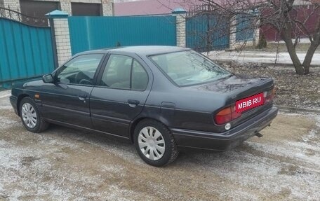 Nissan Primera II рестайлинг, 1990 год, 350 000 рублей, 4 фотография