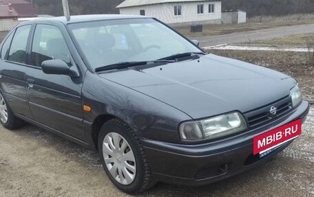 Nissan Primera II рестайлинг, 1990 год, 350 000 рублей, 5 фотография