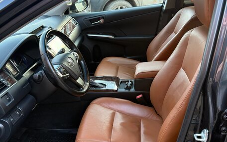 Toyota Camry, 2017 год, 1 850 000 рублей, 7 фотография