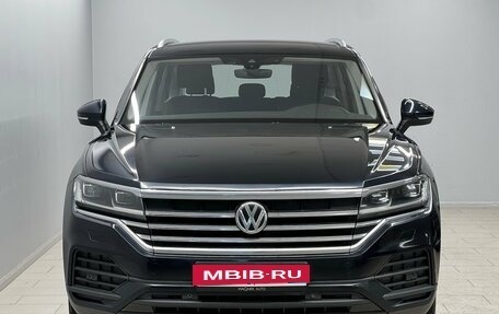 Volkswagen Touareg III, 2019 год, 4 999 000 рублей, 2 фотография