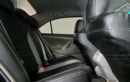 Toyota Camry, 2010 год, 1 040 000 рублей, 18 фотография