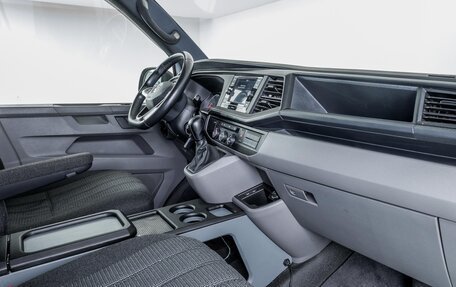 Volkswagen Transporter T6 рестайлинг, 2020 год, 4 900 000 рублей, 9 фотография