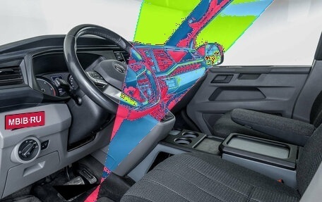 Volkswagen Transporter T6 рестайлинг, 2020 год, 4 900 000 рублей, 8 фотография