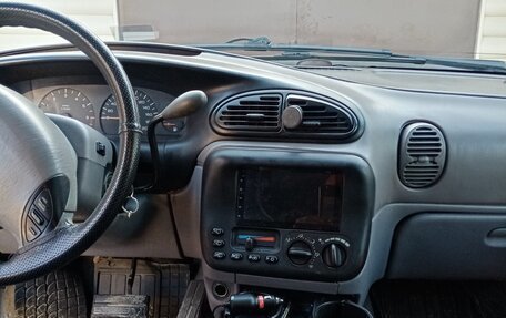 Chrysler Voyager III, 1999 год, 380 000 рублей, 3 фотография