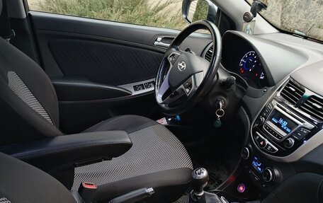 Hyundai Solaris II рестайлинг, 2014 год, 1 250 000 рублей, 7 фотография