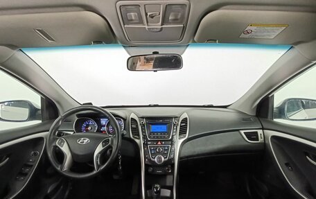 Hyundai i30 II рестайлинг, 2012 год, 870 000 рублей, 10 фотография