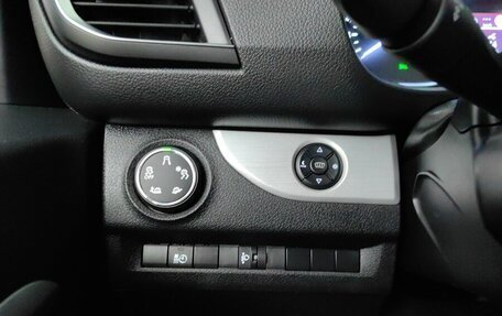 Peugeot Traveller I, 2021 год, 3 499 000 рублей, 23 фотография