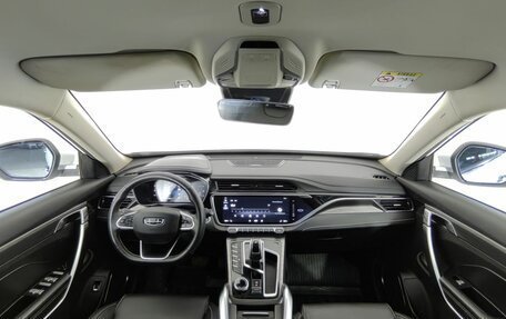 Geely Atlas, 2023 год, 2 100 000 рублей, 10 фотография