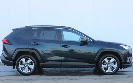 Toyota RAV4, 2019 год, 3 150 000 рублей, 7 фотография