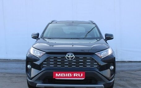 Toyota RAV4, 2019 год, 3 150 000 рублей, 2 фотография