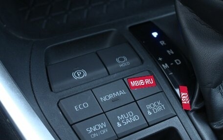 Toyota RAV4, 2019 год, 3 150 000 рублей, 12 фотография