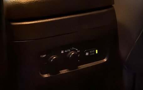 Toyota Land Cruiser Prado 120 рестайлинг, 2007 год, 1 350 000 рублей, 7 фотография