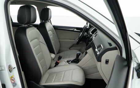 Volkswagen Tiguan II, 2019 год, 3 498 055 рублей, 8 фотография