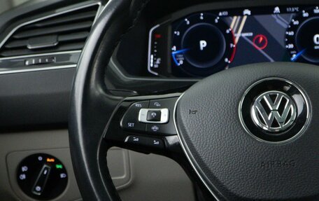 Volkswagen Tiguan II, 2019 год, 3 498 055 рублей, 12 фотография