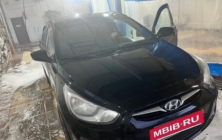 Hyundai Solaris II рестайлинг, 2013 год, 850 000 рублей, 4 фотография