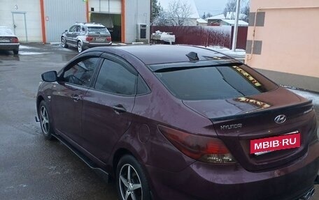 Hyundai Solaris II рестайлинг, 2012 год, 800 000 рублей, 2 фотография