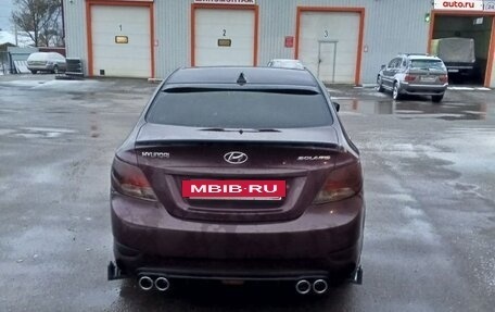 Hyundai Solaris II рестайлинг, 2012 год, 800 000 рублей, 3 фотография