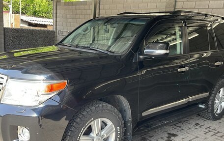 Toyota Land Cruiser 200, 2013 год, 4 555 000 рублей, 3 фотография