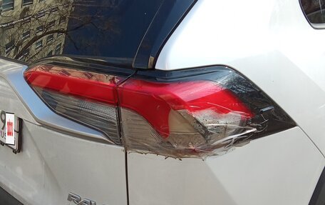 Toyota RAV4, 2022 год, 3 095 000 рублей, 4 фотография