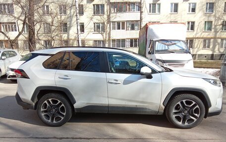 Toyota RAV4, 2022 год, 3 095 000 рублей, 8 фотография