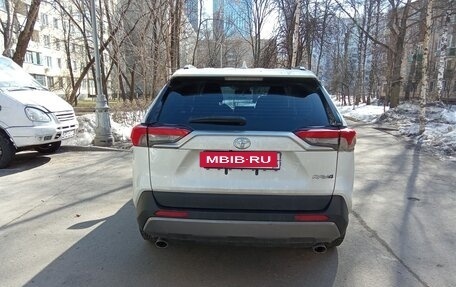 Toyota RAV4, 2022 год, 3 095 000 рублей, 7 фотография