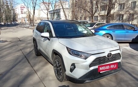Toyota RAV4, 2022 год, 3 095 000 рублей, 9 фотография